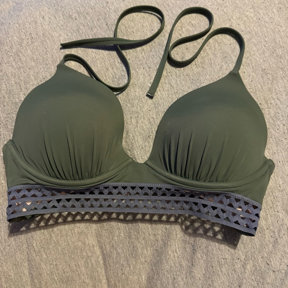Bikini top